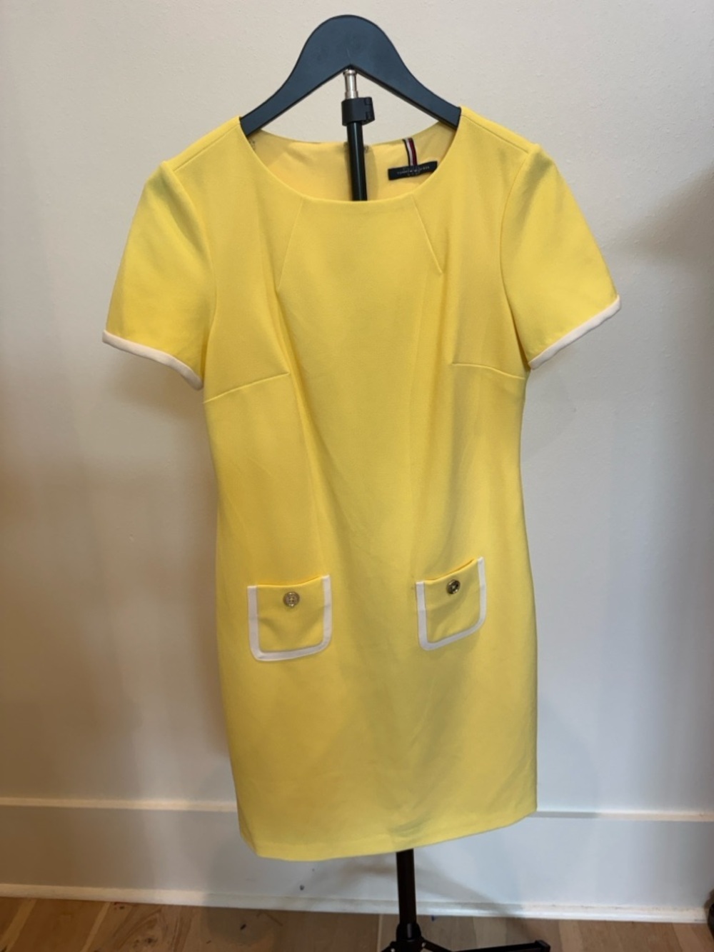 Tommy Hilfiger Bright Yellow Short Sleeve Mini Shift Dress with‎ White Trim